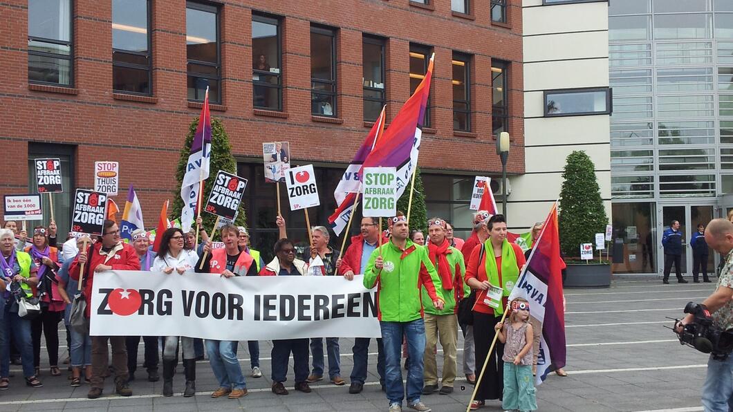 Flitsactie bij stadhuis Kampen.
