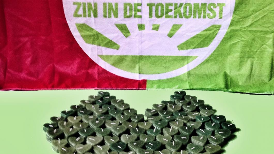 Kaarsjes neergezet in de vorm van een hartje Kaarsjes neergezet in de vorm van een hartje